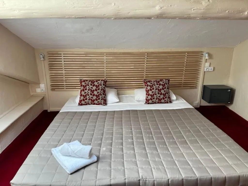 Hotel Le Colbert Αβινιόν